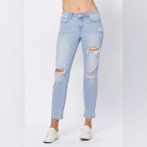 NWT Judy Blue Super Light Wash Mid-Rise Destroyed Boyfriend Jeans Size 18W